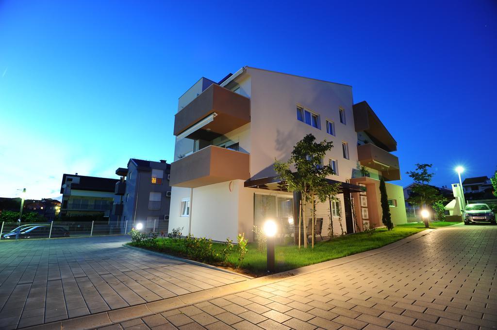 Apartments Hills زادار الغرفة الصورة